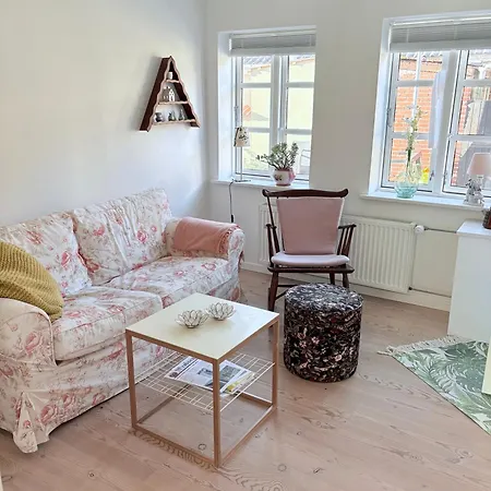 Smolfehuset I Holiday home Marstal